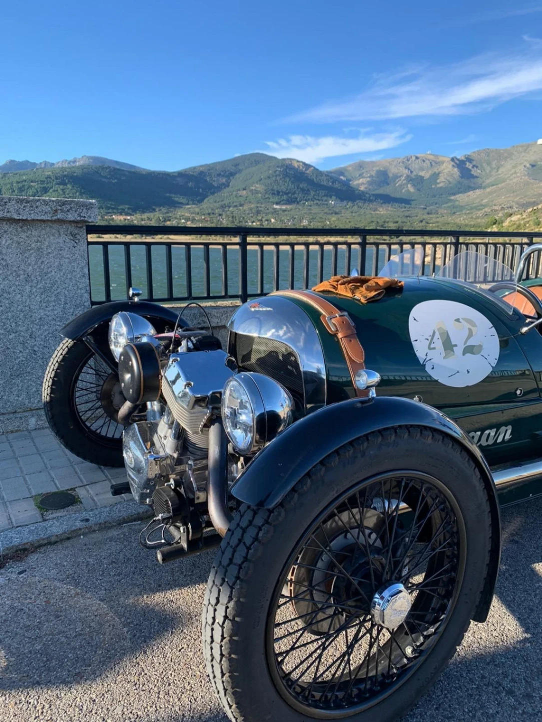MORGAN 3 WHEER — 9.400 km — 1200 — 86 CV — Navacerrada, Madrid.